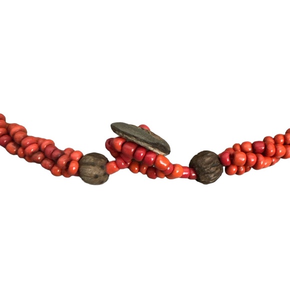 Coral Sea Shell necklace - Picture 4 of 5
